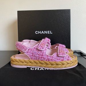 NIB 22P Chanel CC Gate 5 Pink Red Tweed Dad Sandals size 41